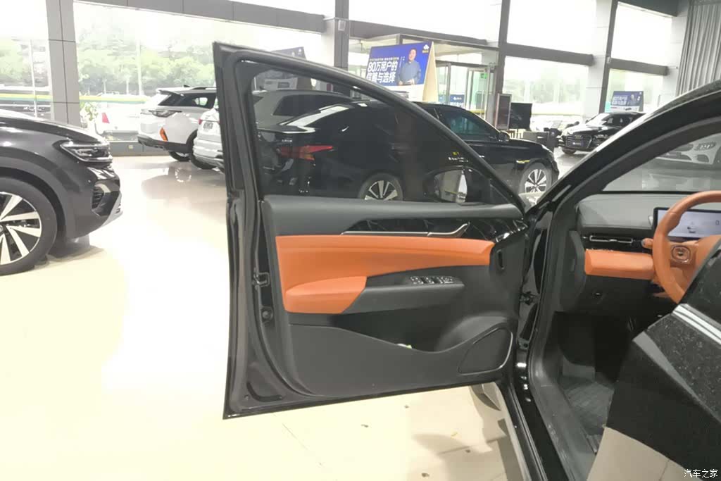 Wuling Starlight, 2025 6