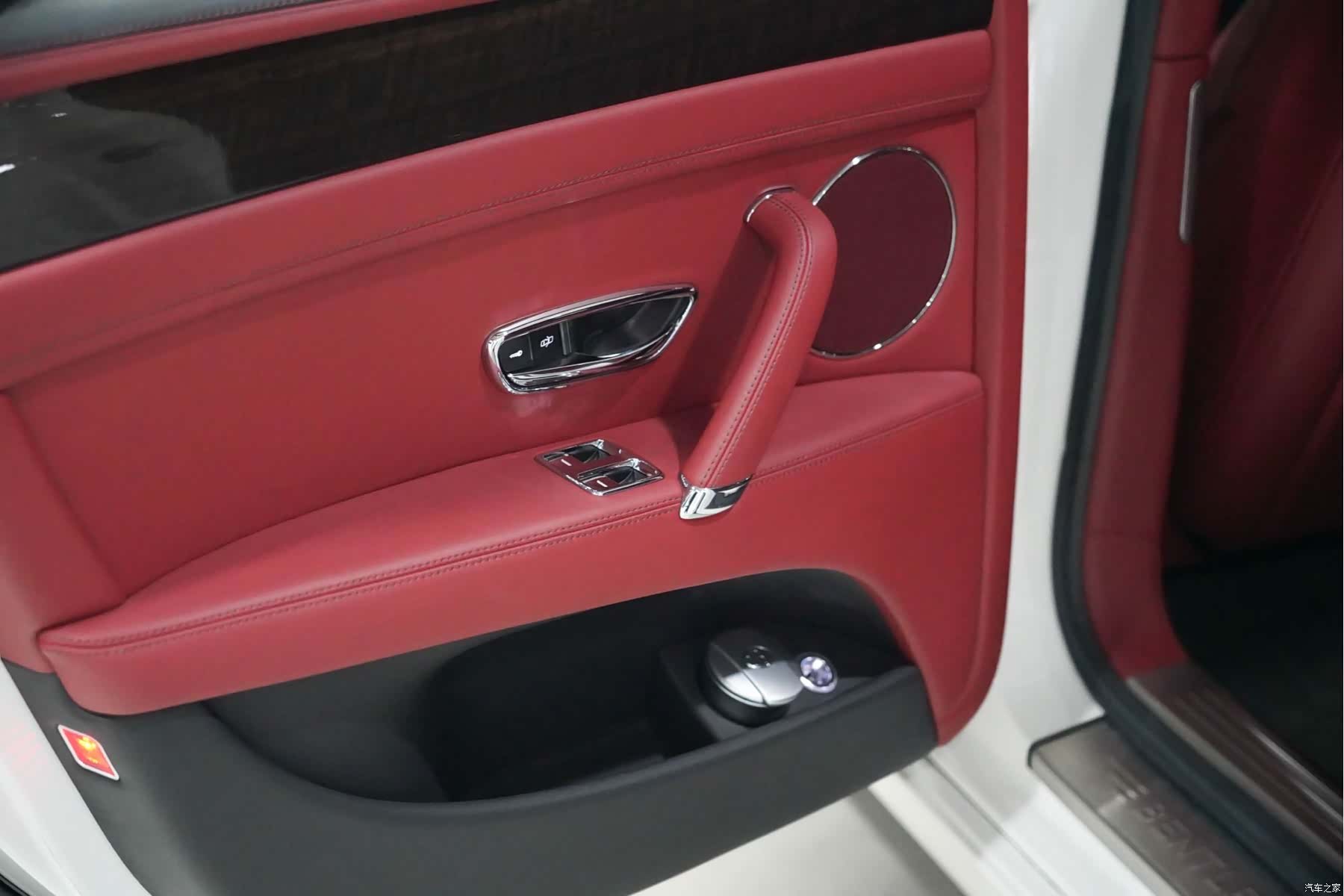 Bentley Flying Spur, 2014 18