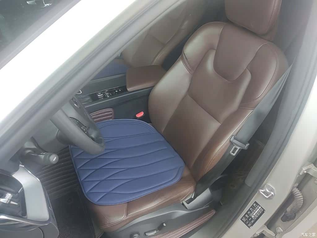 Volvo XC60, 2019 11