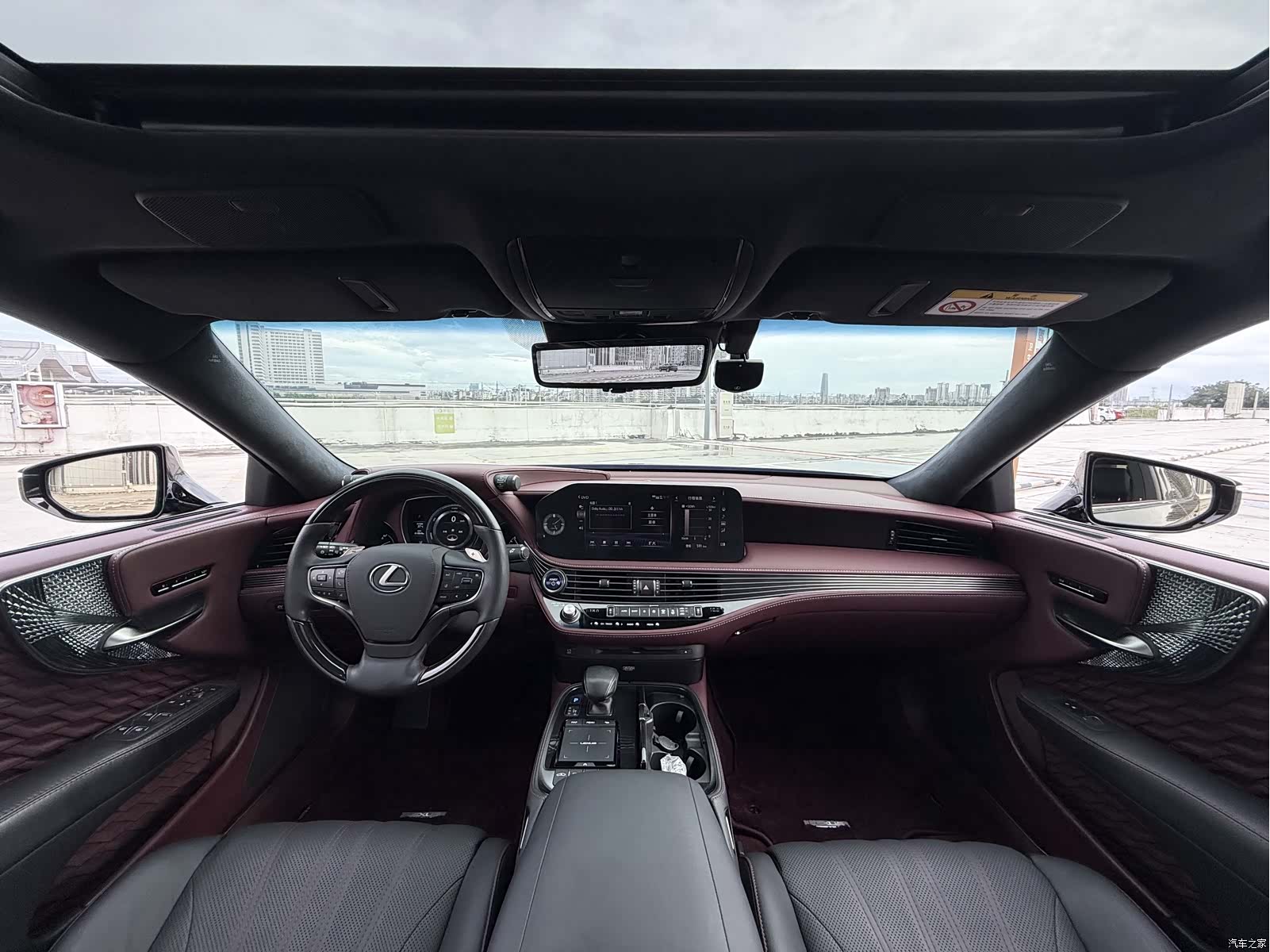 Lexus LS, 2022 9