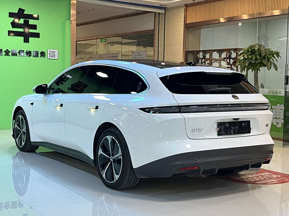 NIO ET5T