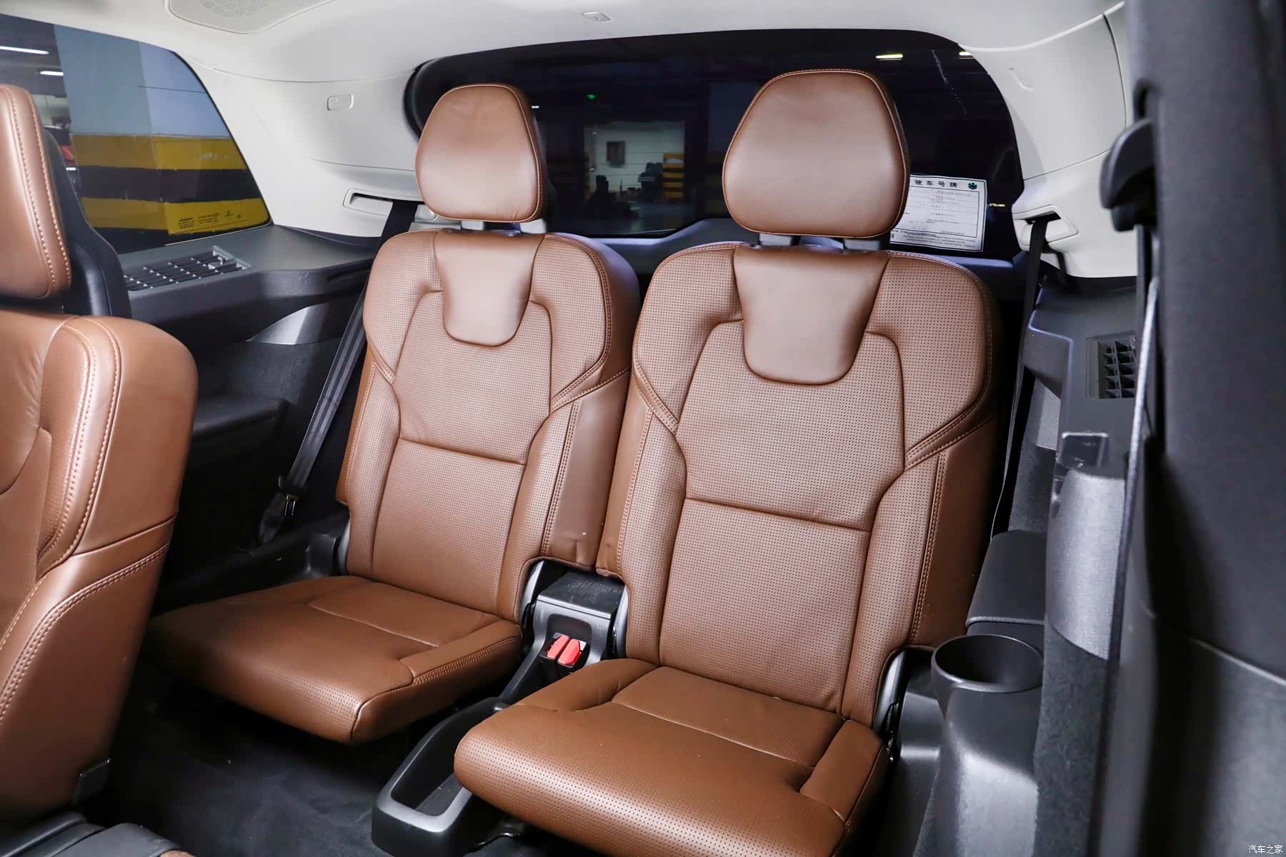 Volvo XC90, 2018 13