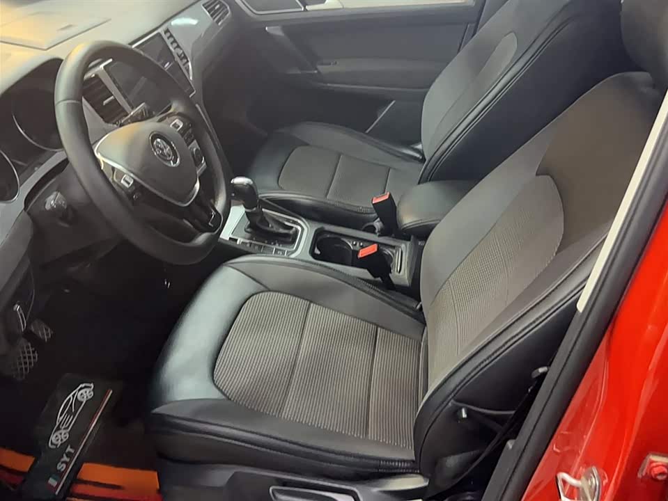Volkswagen Golf*Jiayu Volkswagen Golf*Jiayu