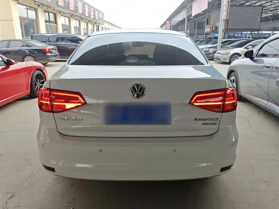 Volkswagen Sagitar