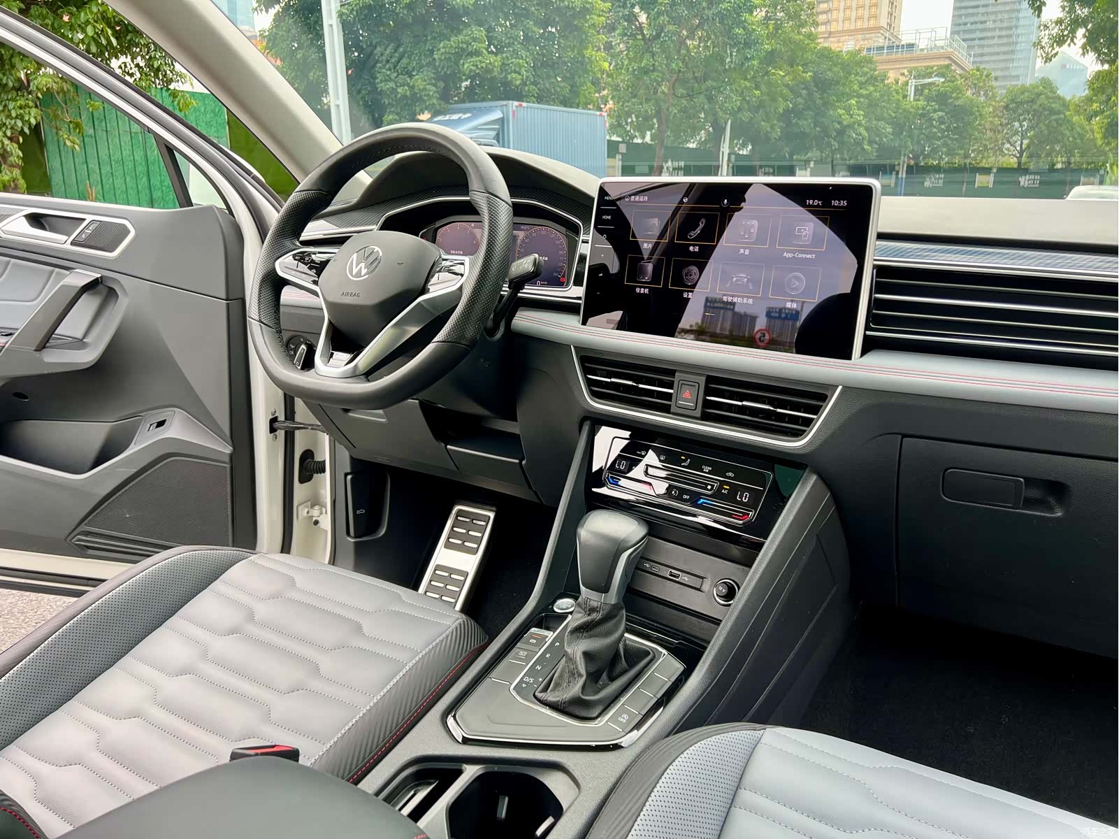 Volkswagen Tiguan, 2022 12