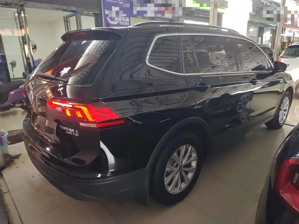 Volkswagen Tiguan L