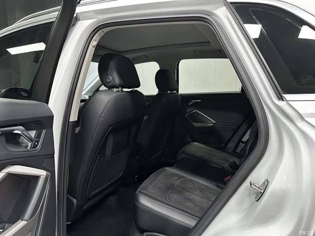 Audi Q3, 2022 8