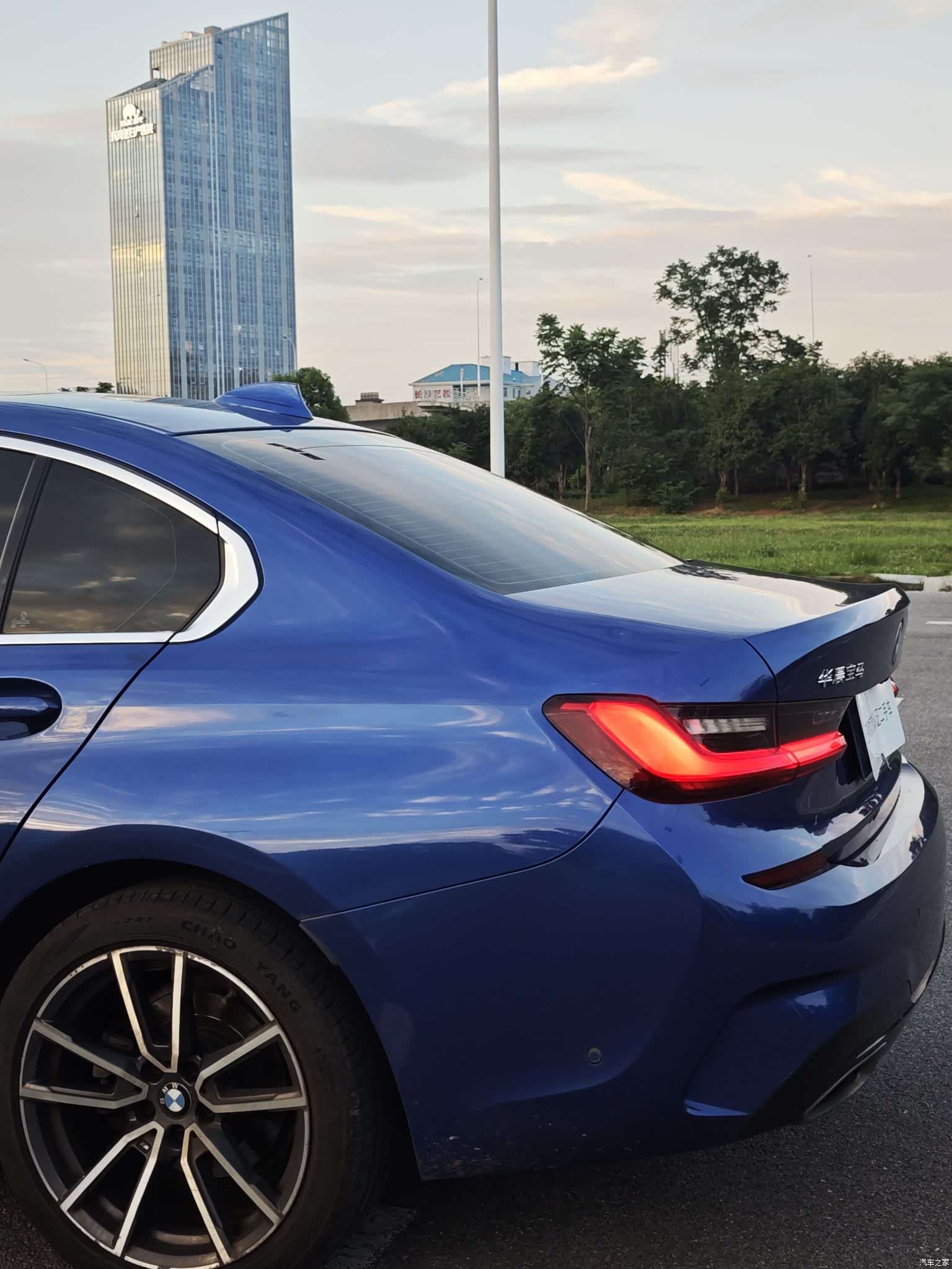 BMW 3 Series, 2019 16