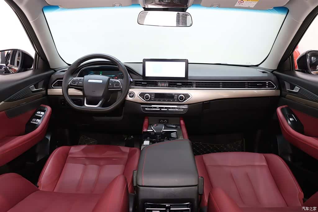 Jetour X70, 2025 12