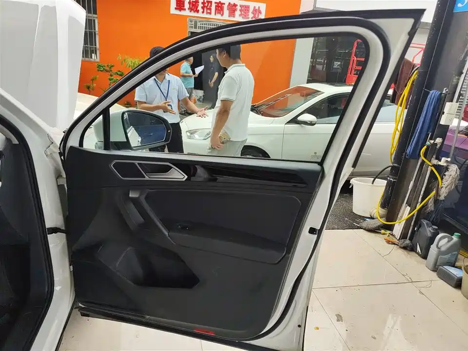 Volkswagen Tiguan L Volkswagen Tiguan L