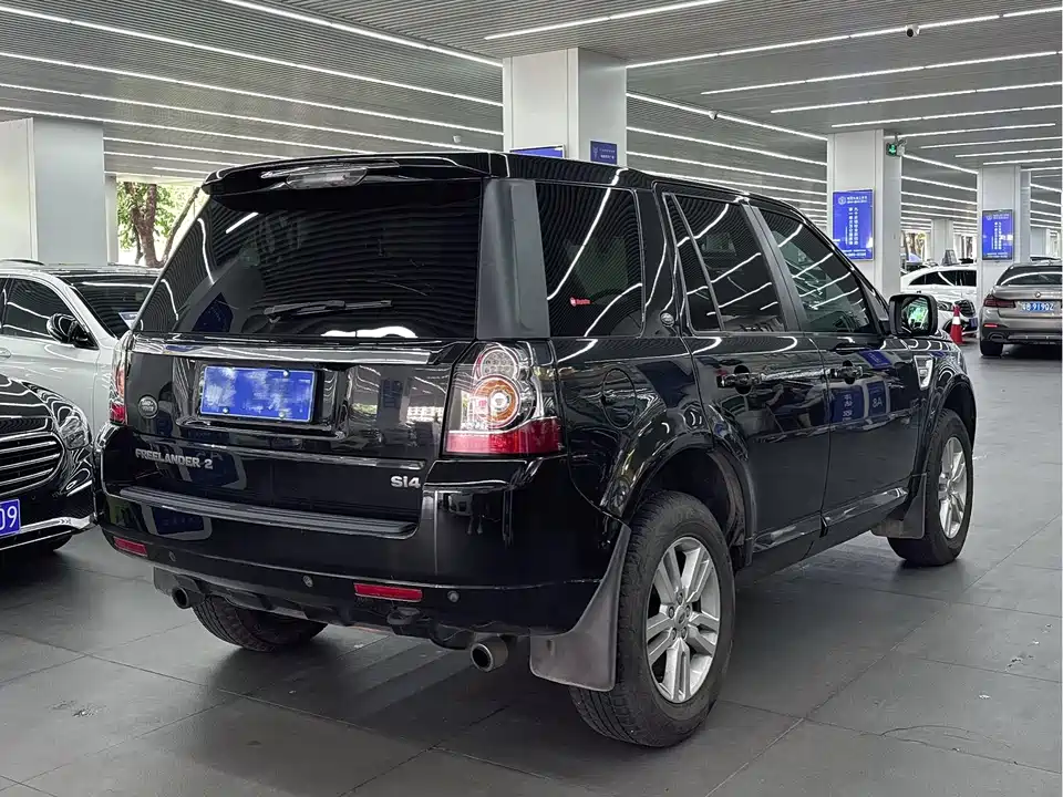 Land Rover Freelander 2