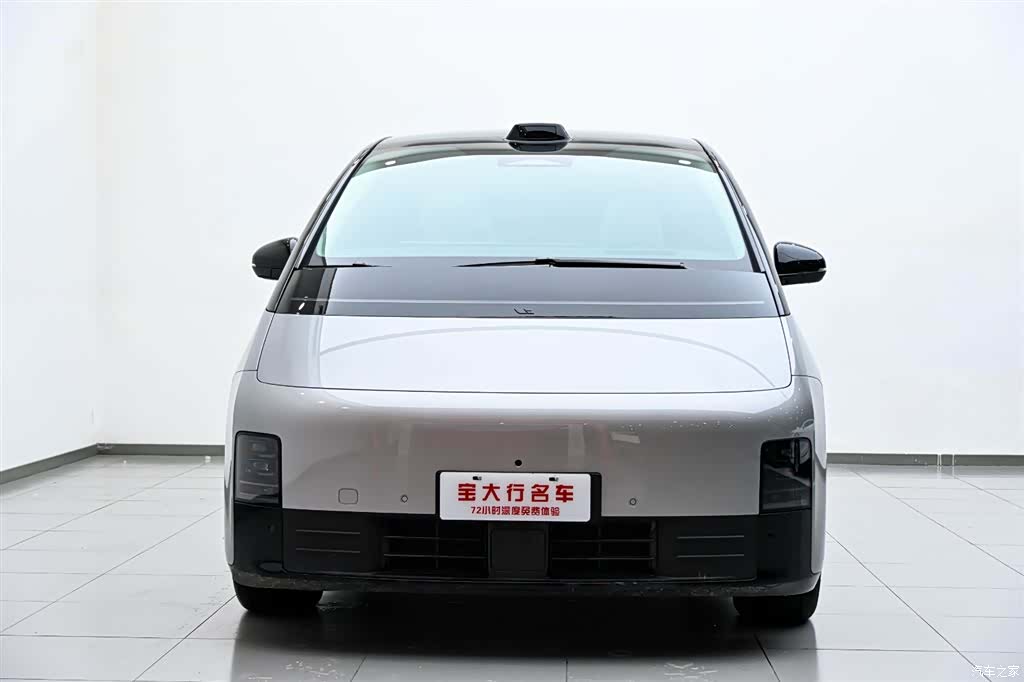 Li Auto MEGA, 2025 3