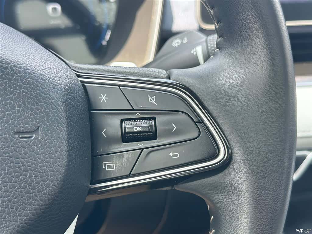 Geely Preface, 2022 18