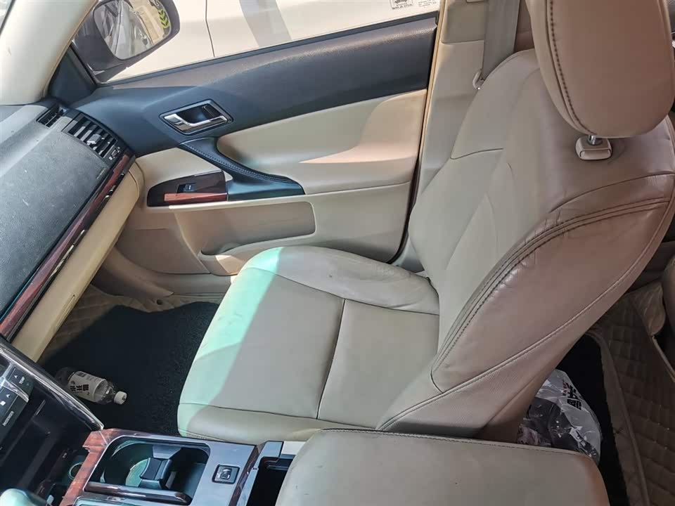 Toyota Reiz Toyota Reiz