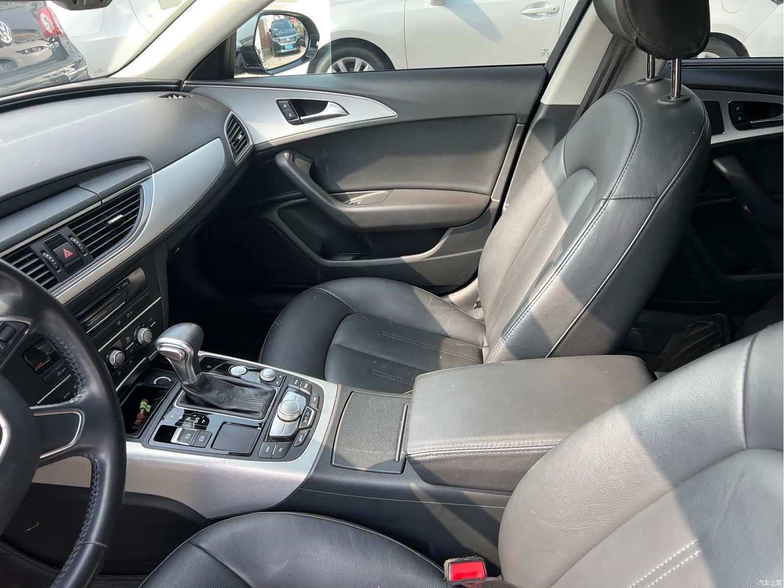 Audi A6L, 2015 11