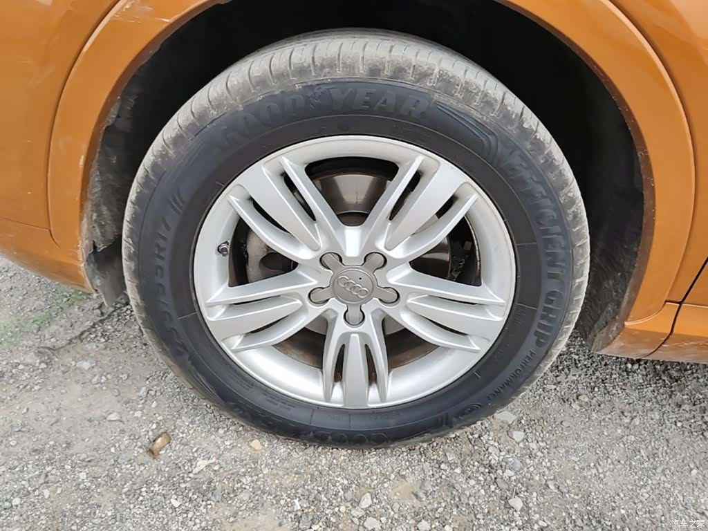 Audi Q3, 2015 23
