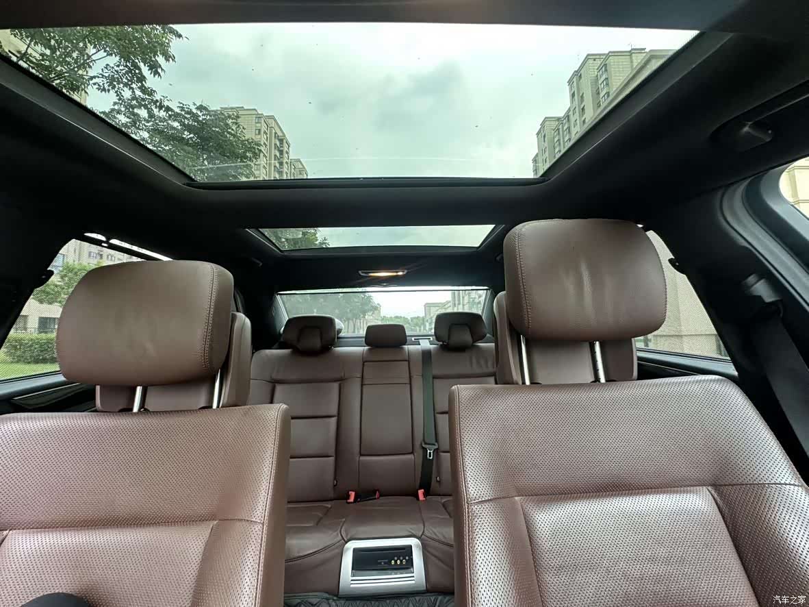 Mercedes-Benz E-Class, 2012 21