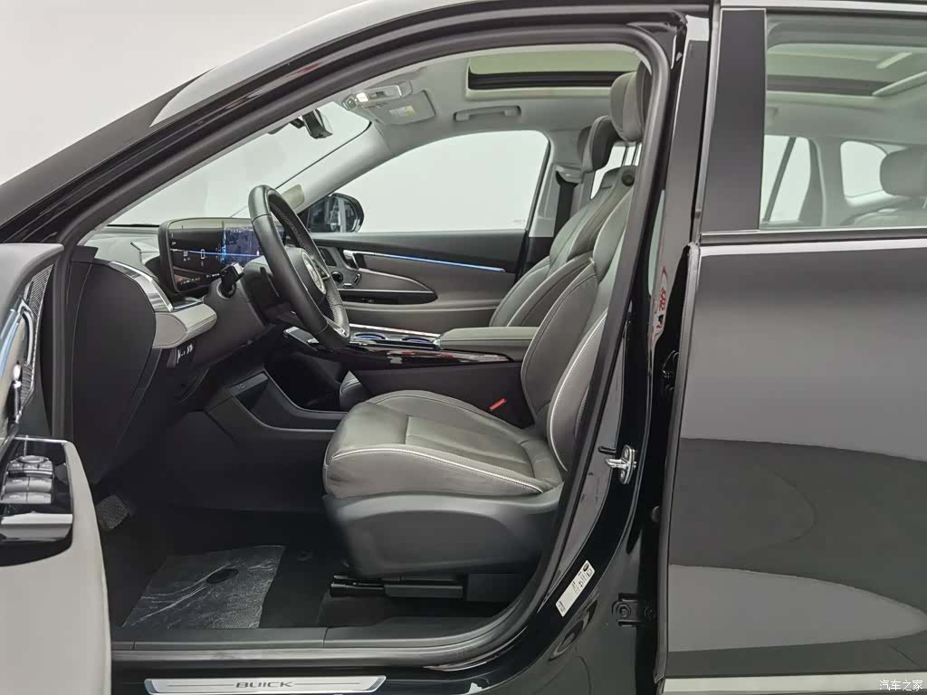 Buick E5, 2024 10