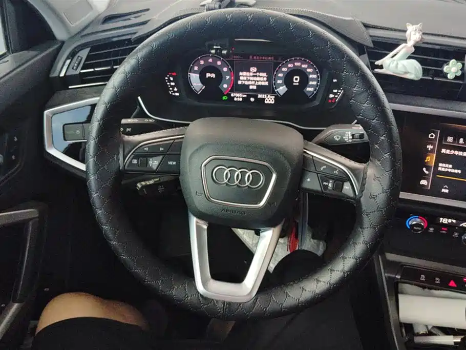 Audi Q3 Audi Q3