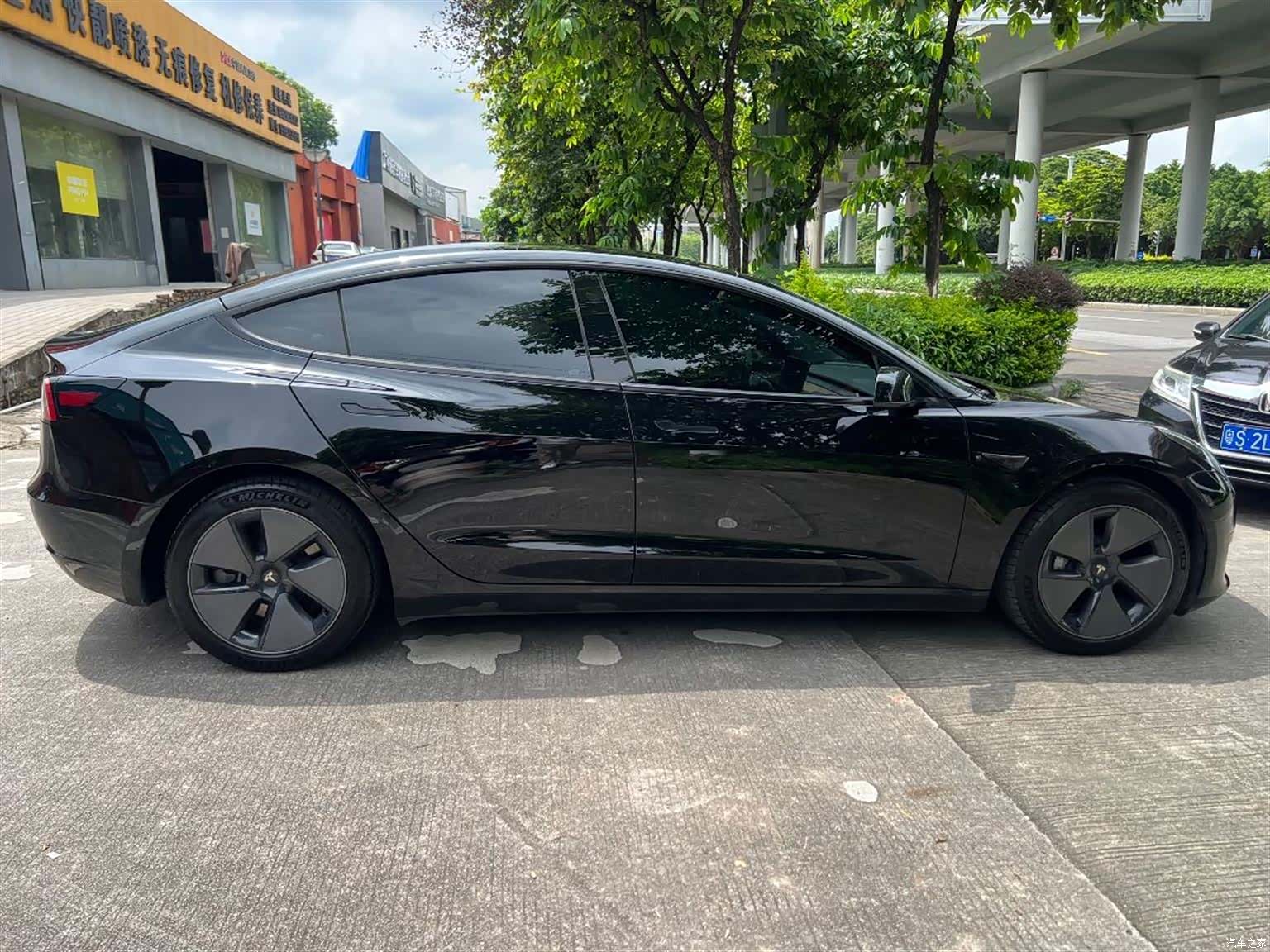 Tesla Model 3, 2022 все фото