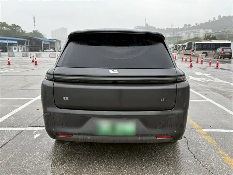 Li Auto Ideal L8
