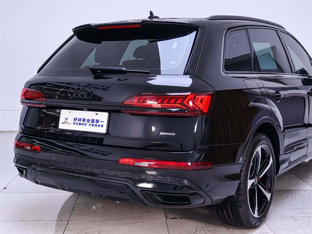 Audi Q7, 2022 8