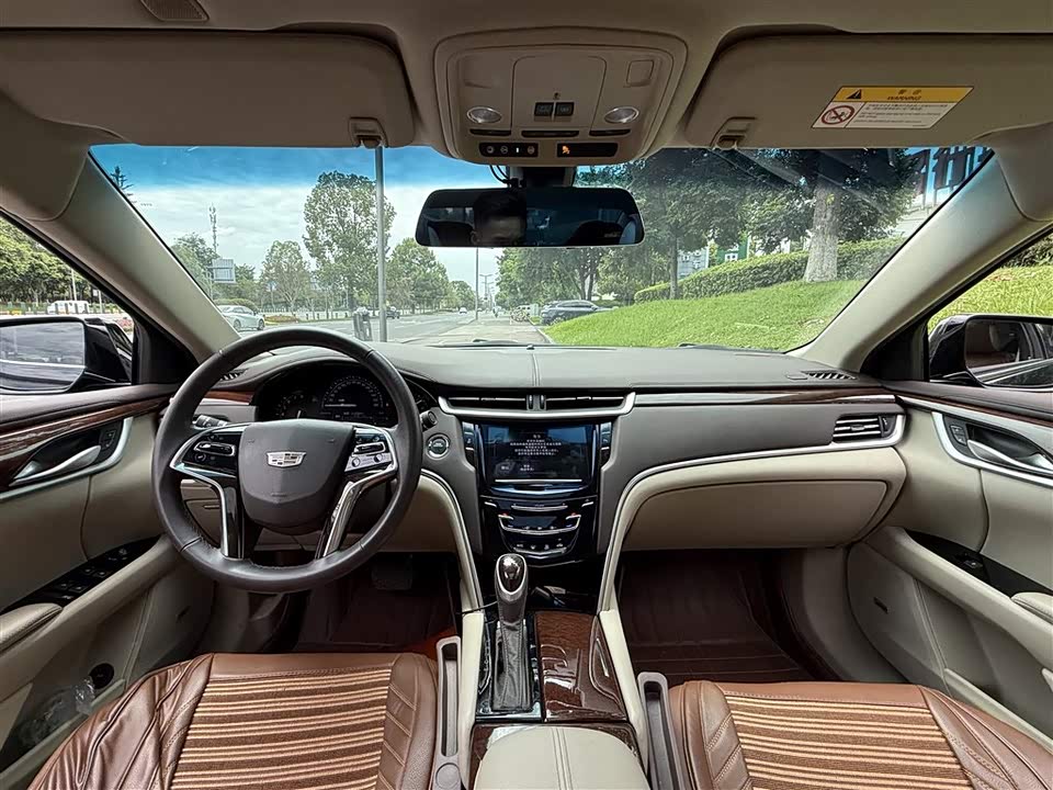 Cadillac XTS