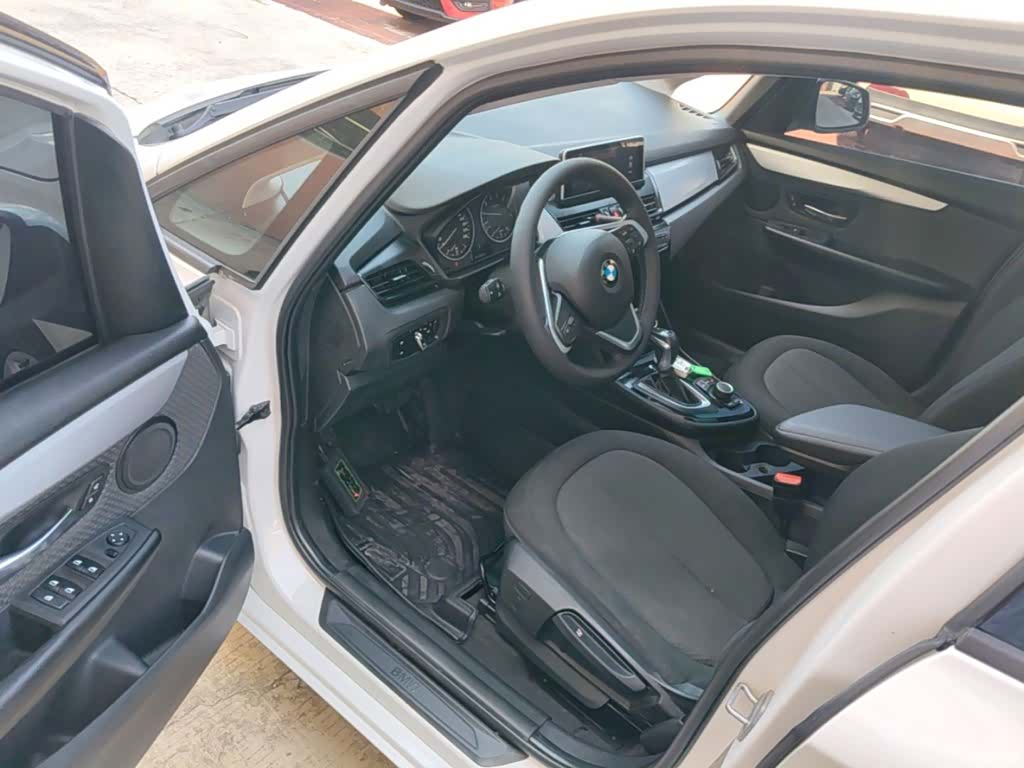 BMW 2 Series, 2017 16