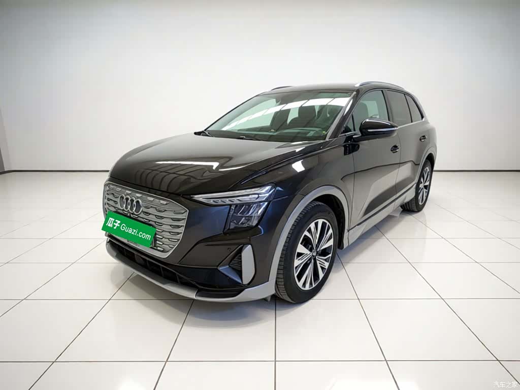 Audi Q5 e-tron, 2024 1