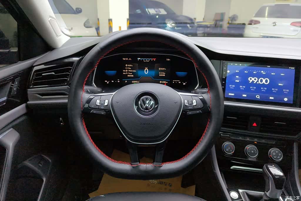 Volkswagen Sagitar, 2022 15