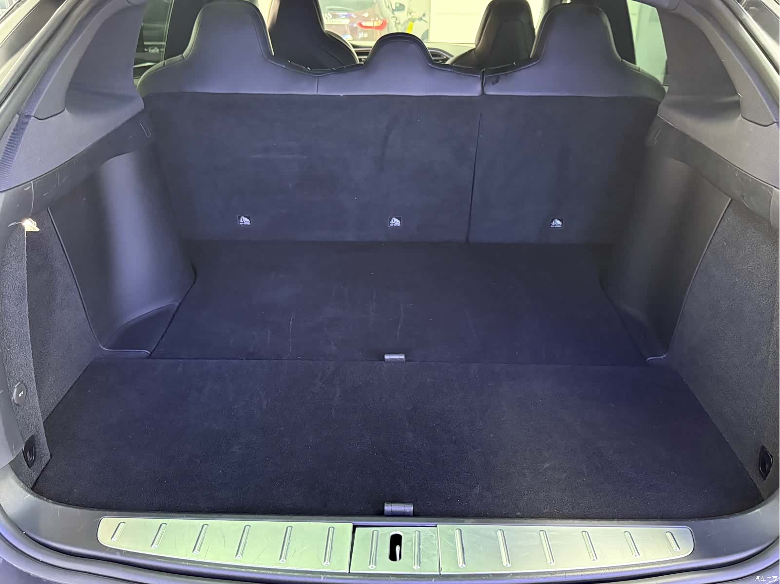Tesla Model X, 2018 33