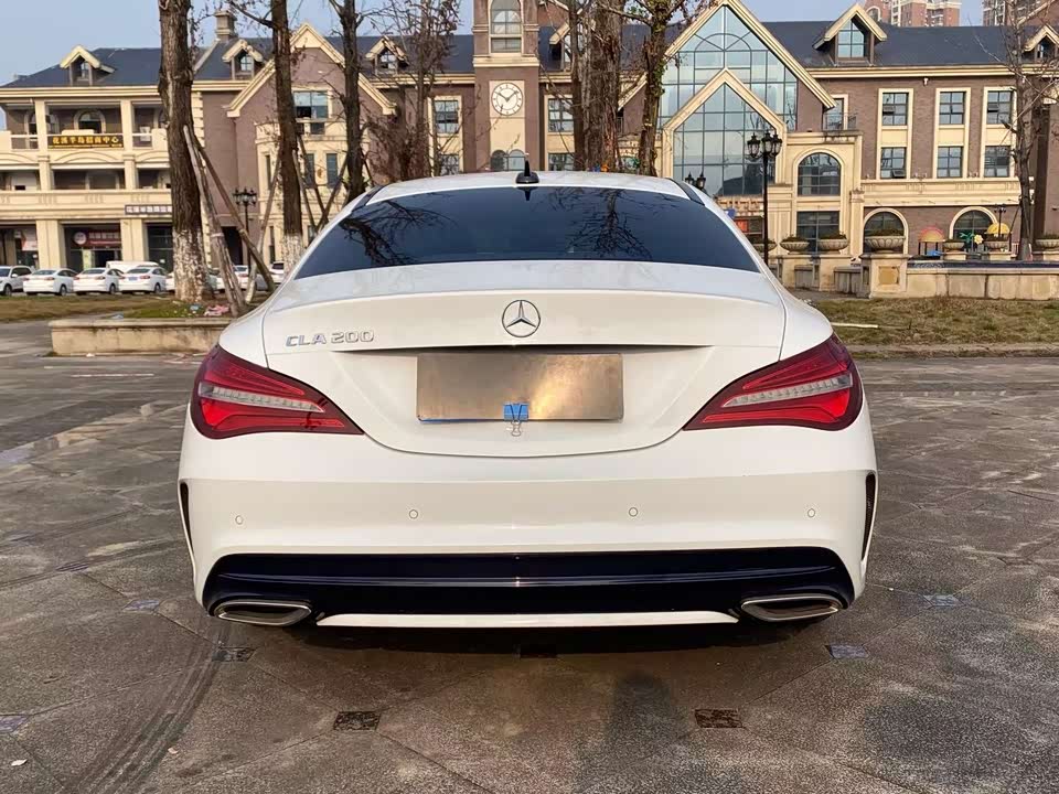 Mercedes-Benz CLA