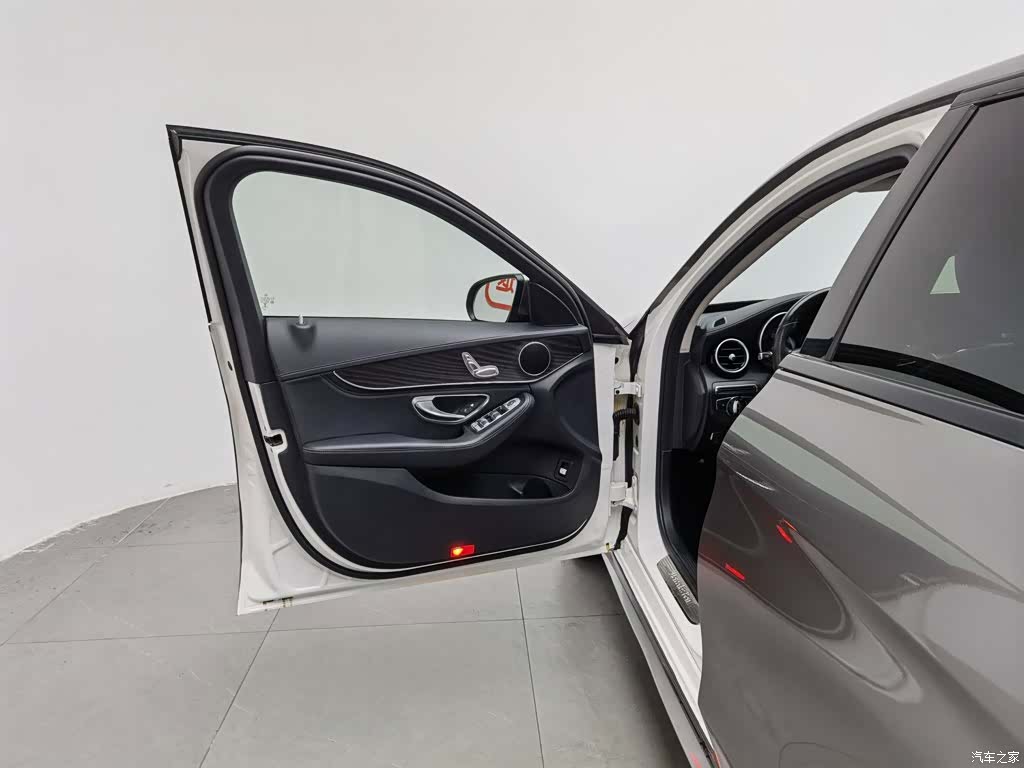 Mercedes-Benz C-Class, 2015 8