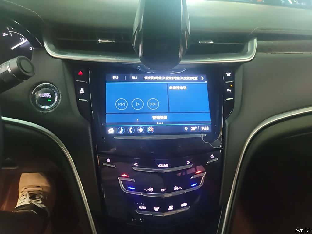 Cadillac XTS, 2018 13