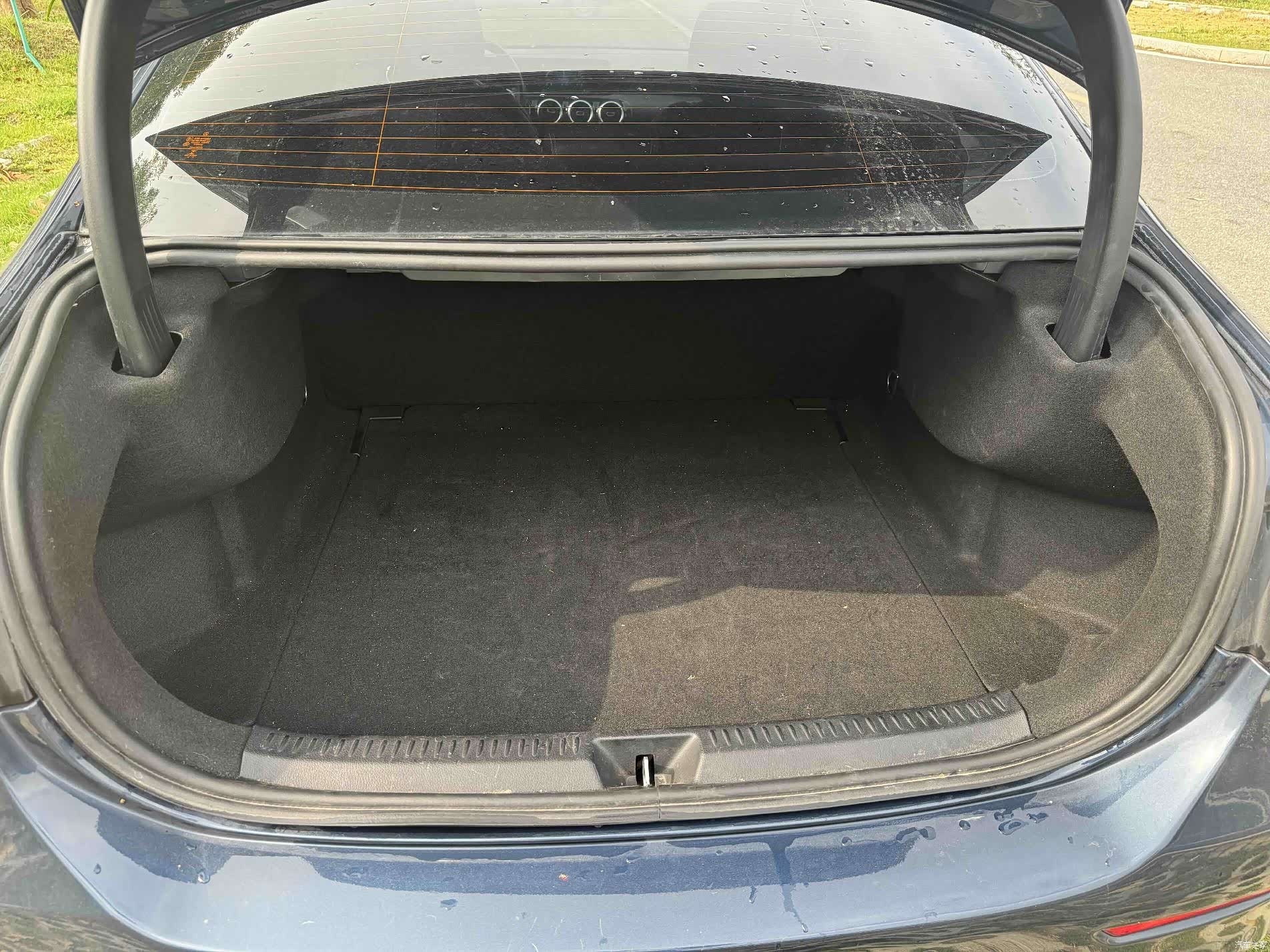 Mercedes-Benz A-Class, 2019 12