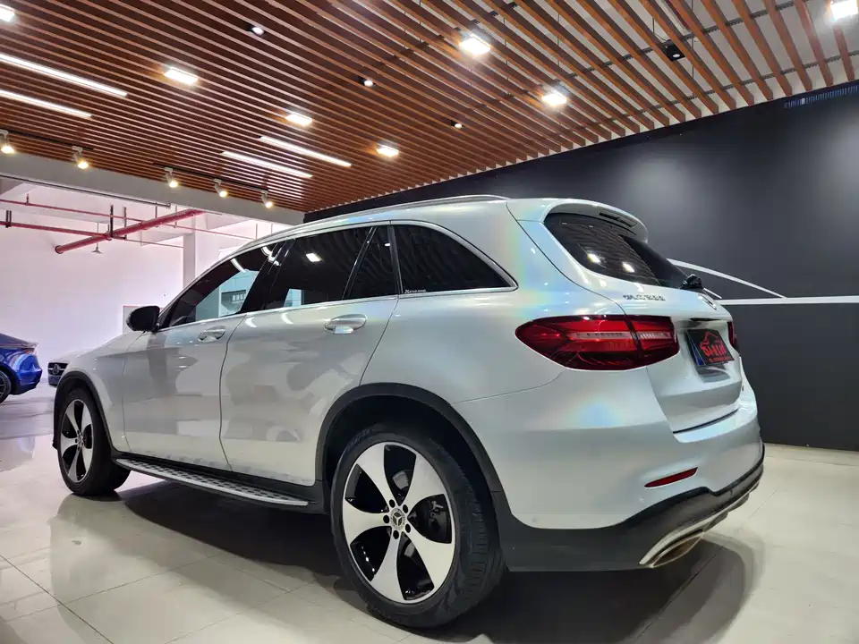 Mercedes-Benz GLC Mercedes-Benz GLC