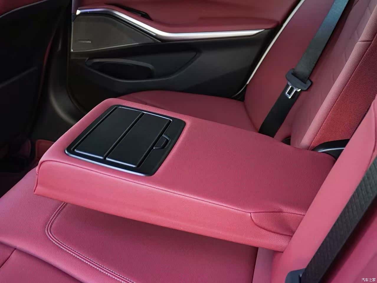 BMW 3 Series, 2021 14