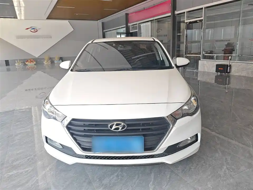 Hyundai Accept