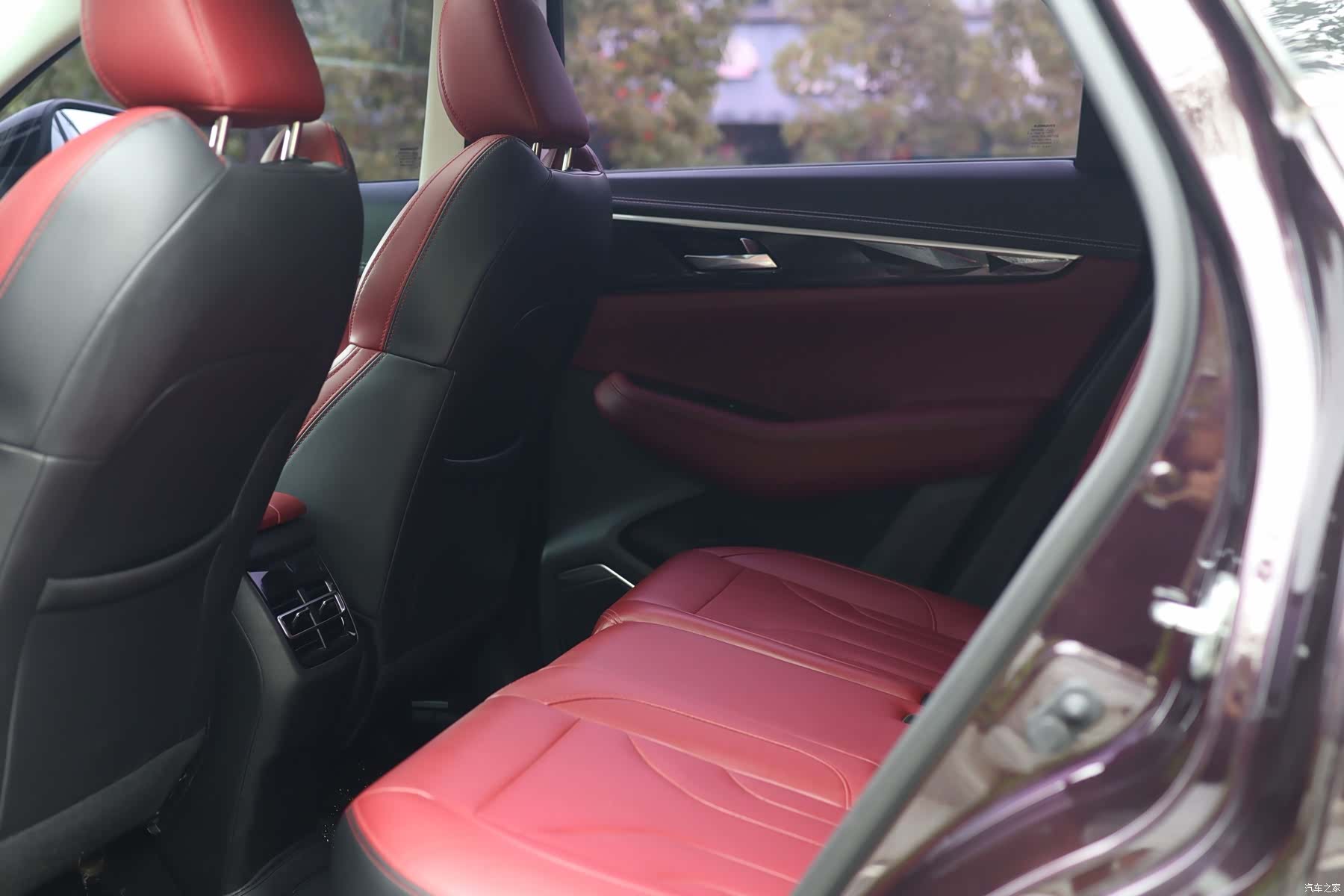 Changan CS85, 2019 35