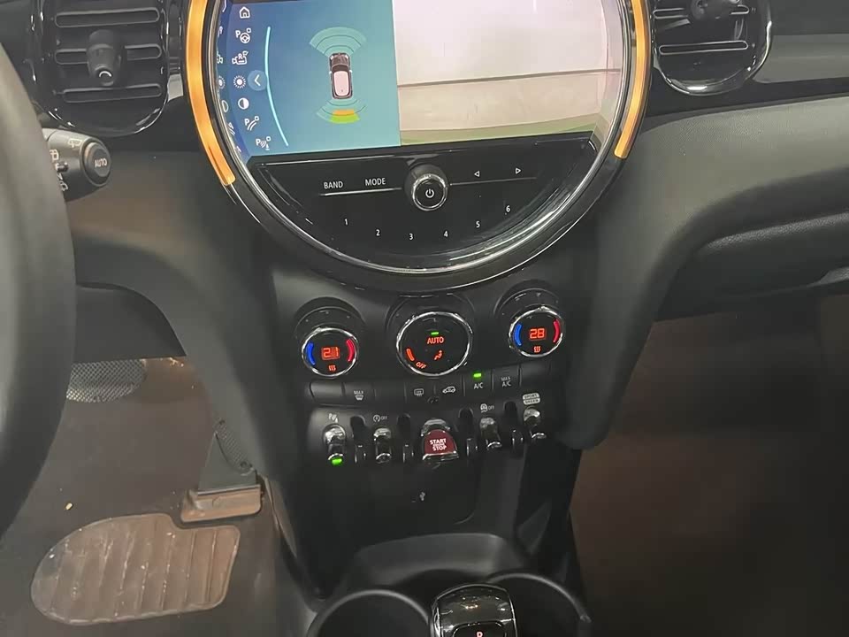 MINI MINI