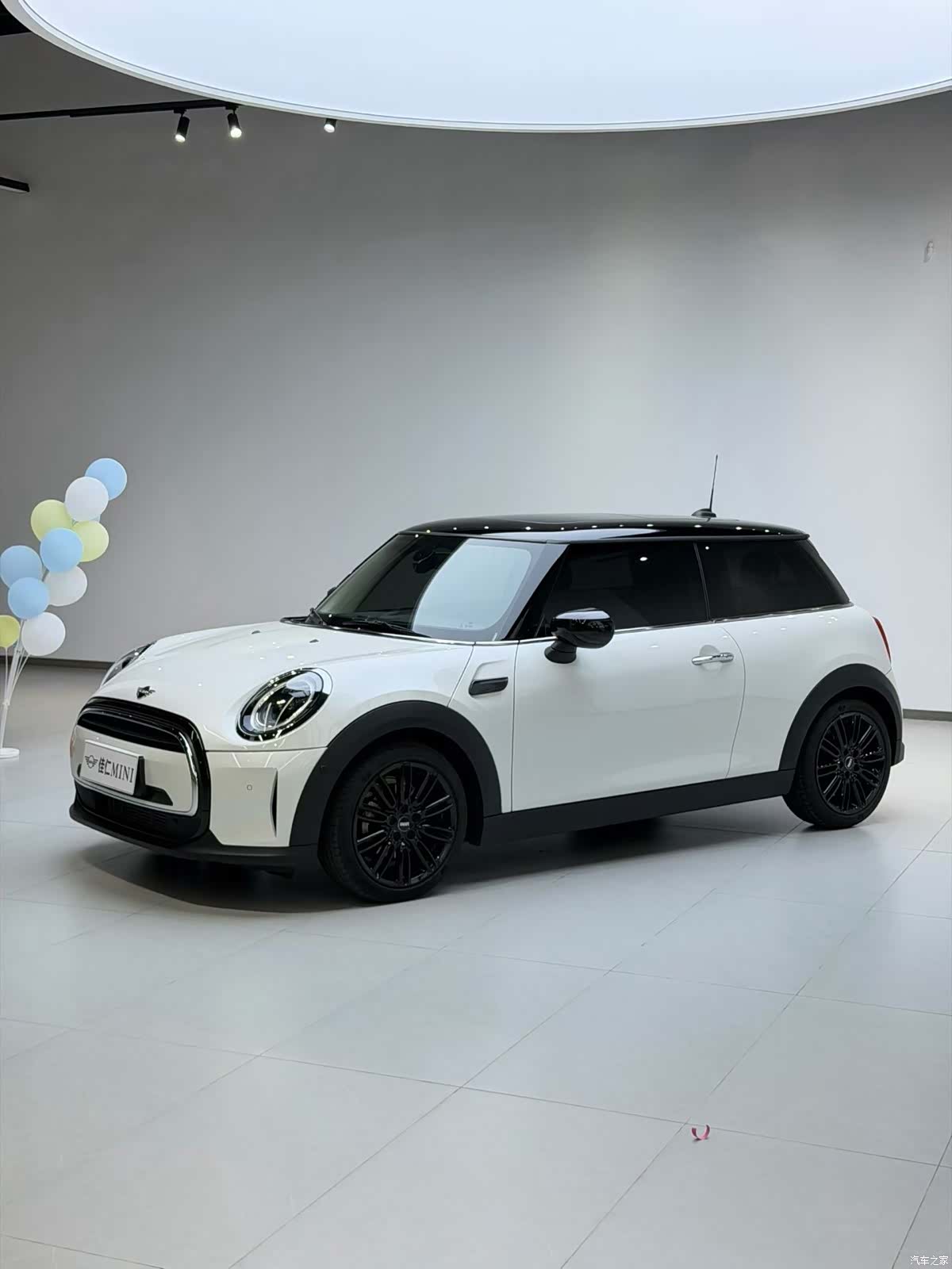 Mini Cooper, 2024 11
