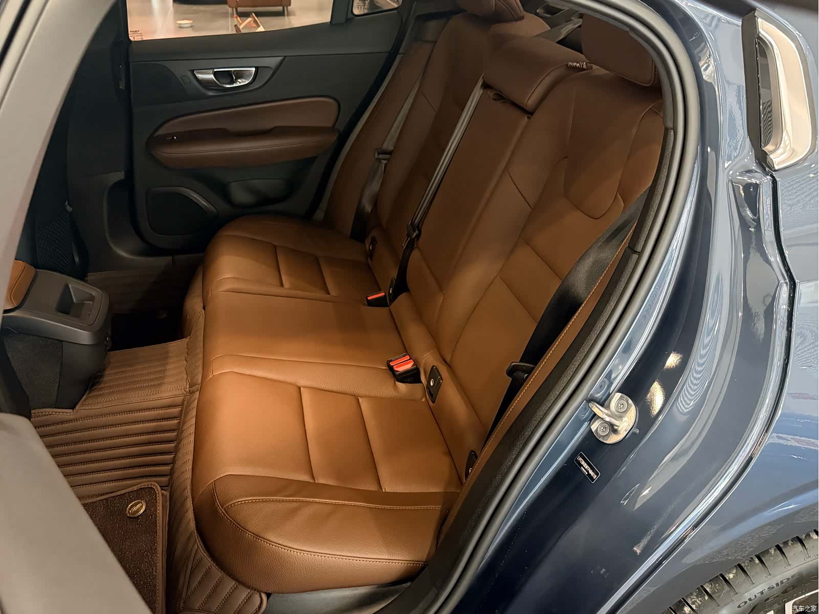 Volvo S60, 2025 7