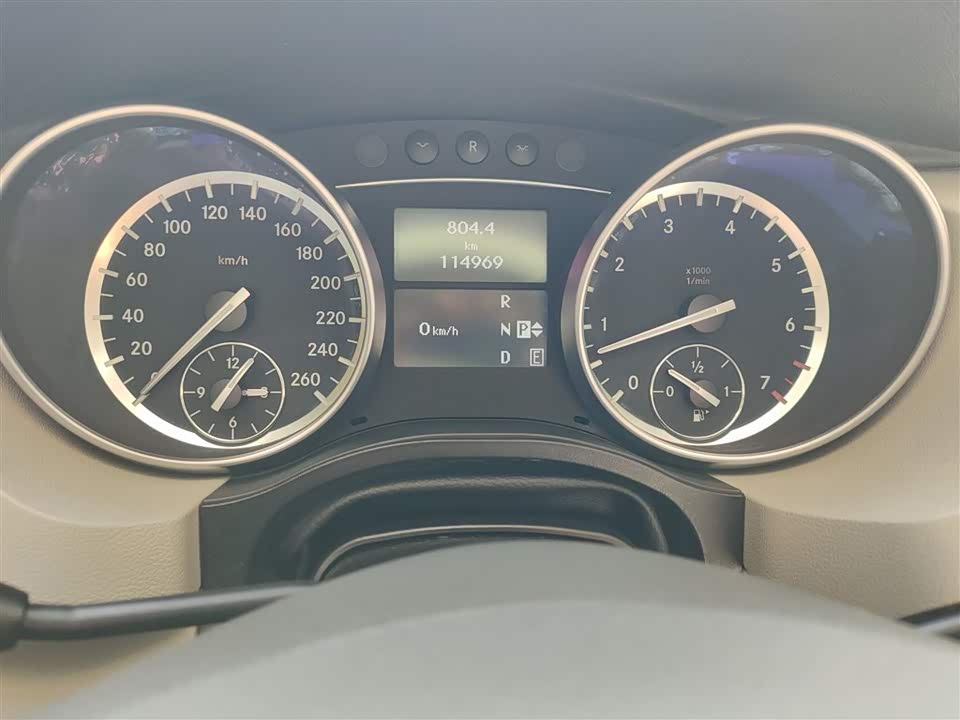 Mercedes-Benz R-class