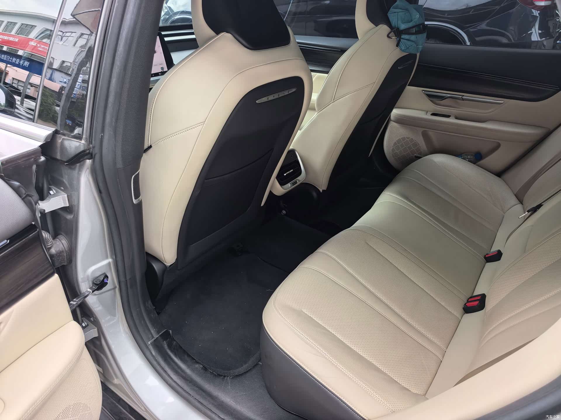 Xpeng P7, 2022 11