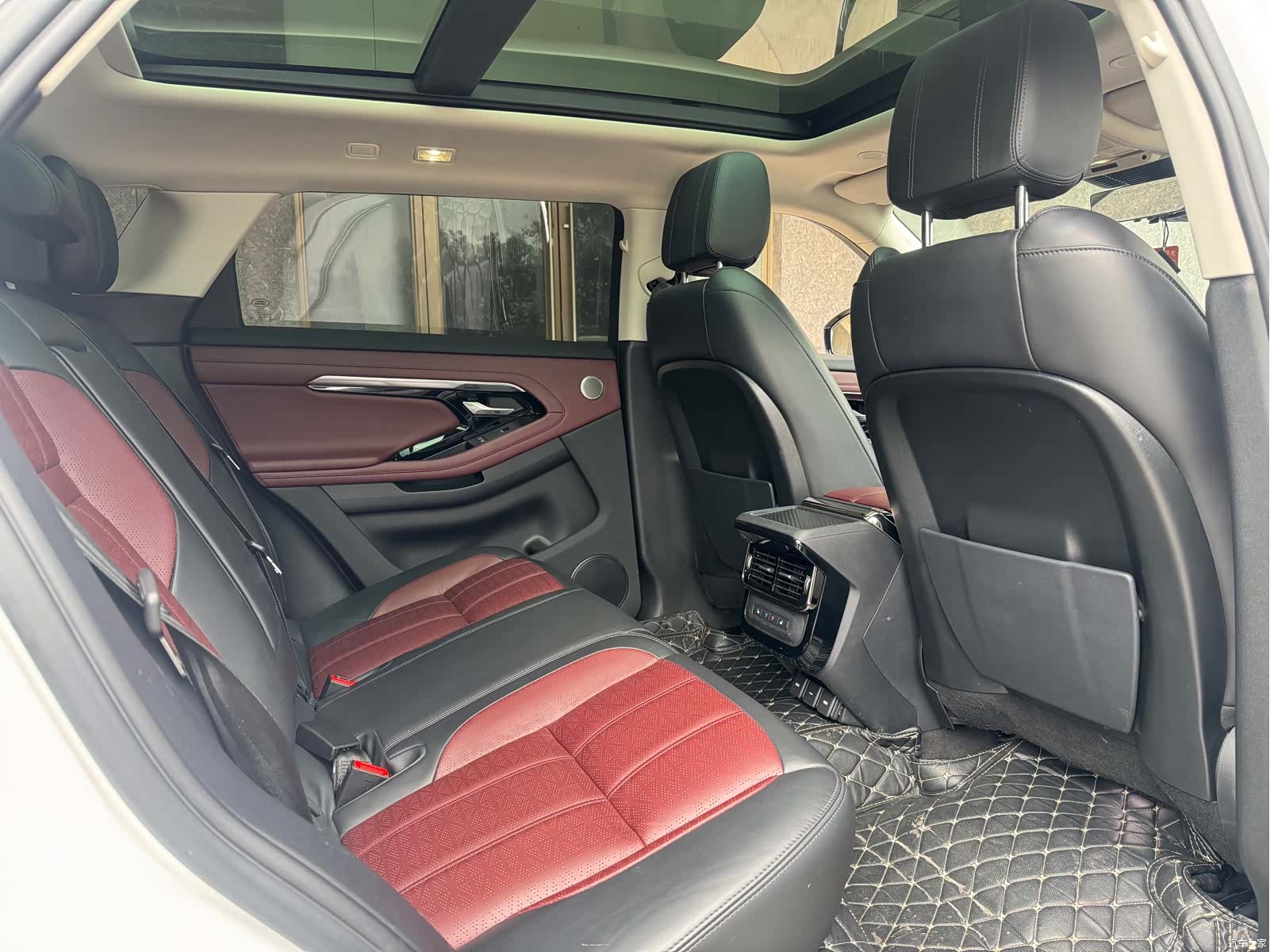 Land Rover Range Rover, 2023 12