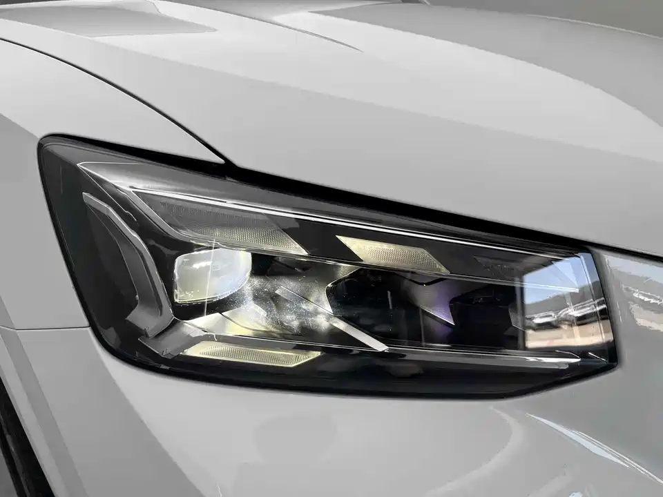 Audi Q2L Audi Q2L