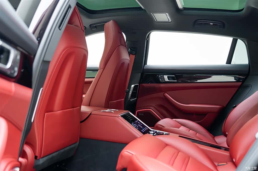 Porsche Panamera, 2022 12