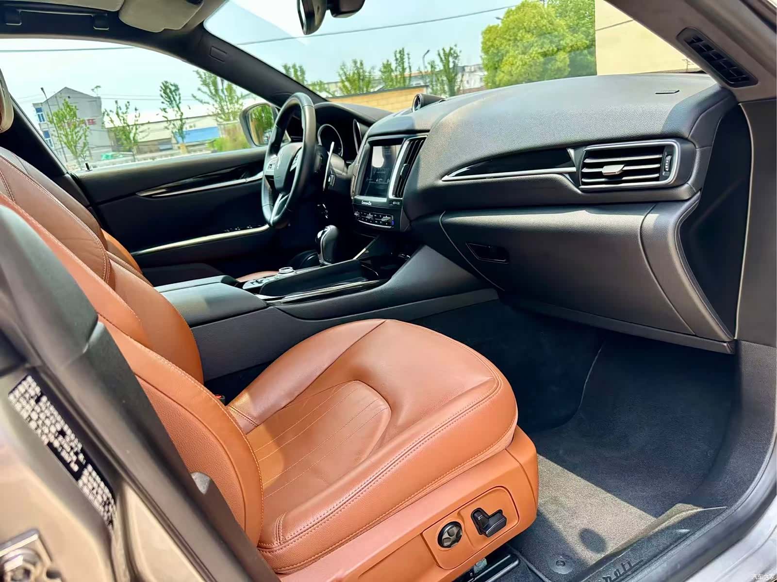 Maserati Levante, 2016 10