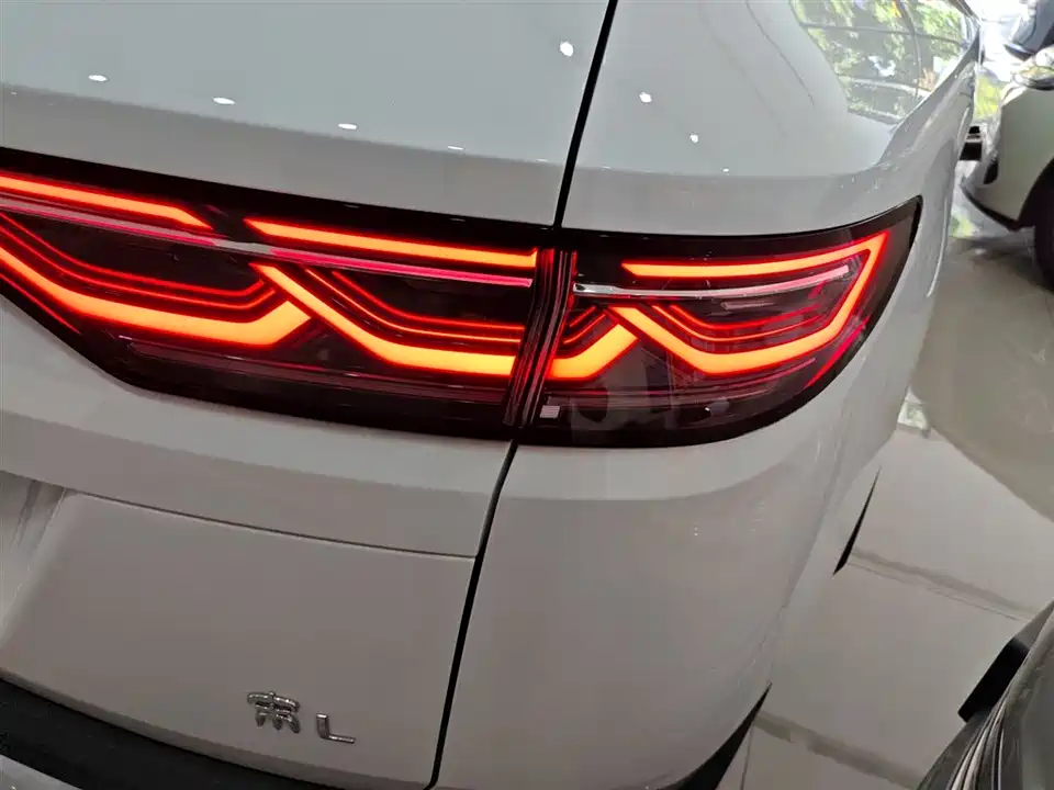 BYD Song L DM-i