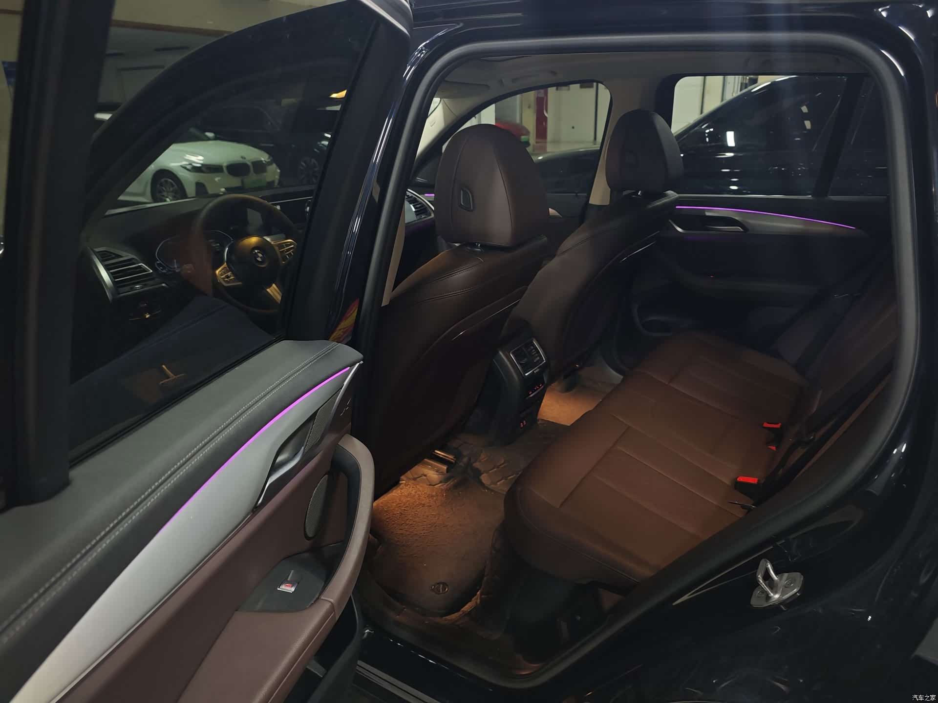 BMW iX3, 2023 7